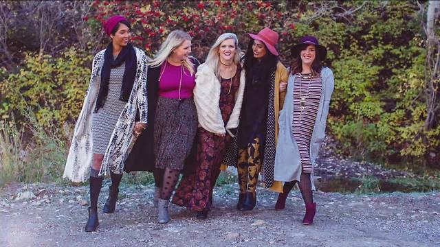 Frustrated former LuLaRoe consultants wait for refunds