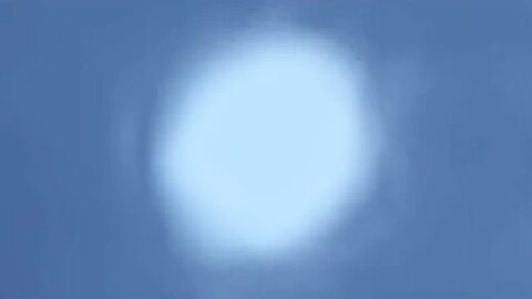 2 invisible Spheres brighten up/Flash back