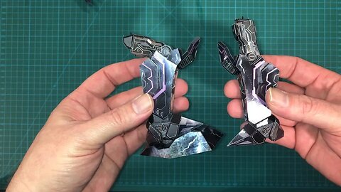 Mu Model IDW Megatron - Part 2 - The Legs