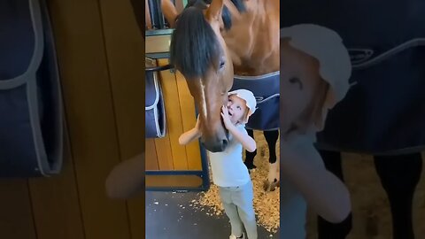 What amazing & magical, gentle giants horses are. And that little girl is so beautiful ! 🥰❤️ #shorts