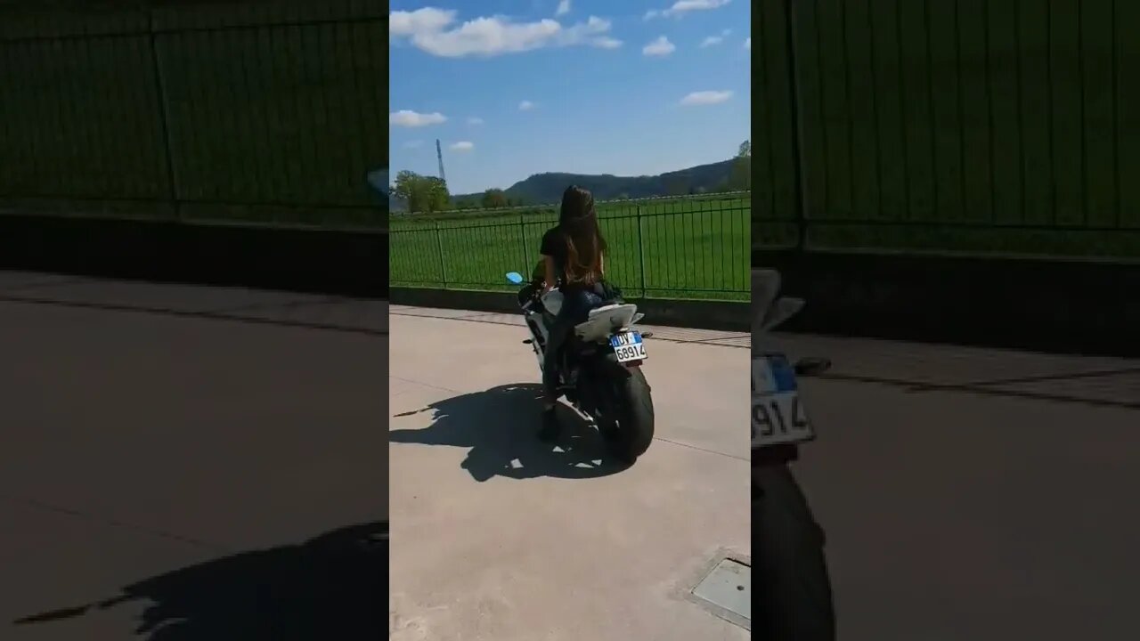 #moto #motorsport #motos #yamahagirl #yamaha #yamahamotor