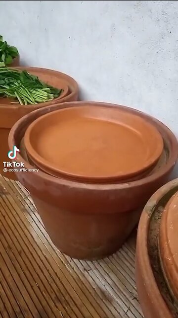 MAKE SHIFT OFF THE GRID COOLER!