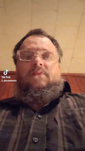 if a woman divorce her husdand