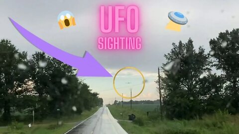 UFO Sighting on a remote road in Missouri - 2021 - UFO or Military drone? Viral HD