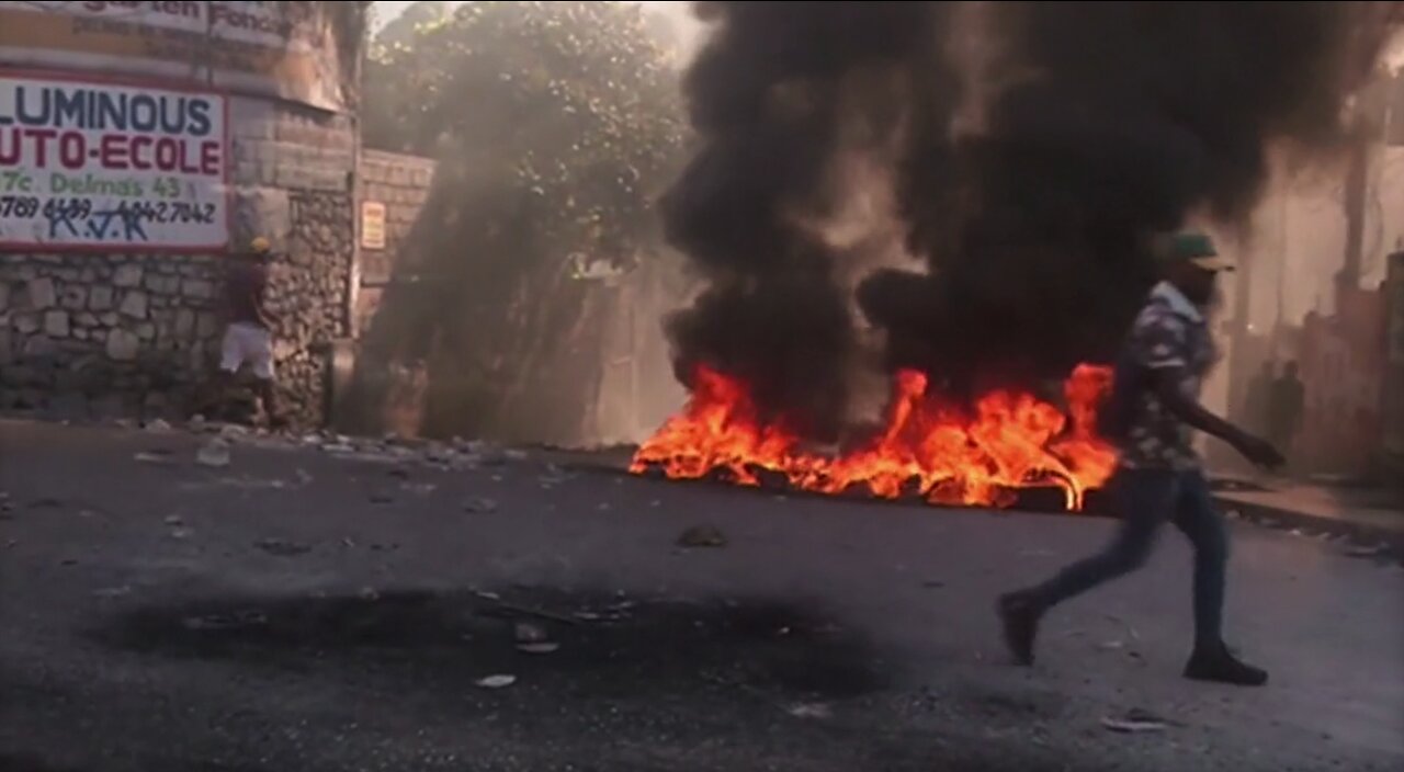 Un hombre resultó muerto durante una manifestación que exigía la dimisión del presidente de Haití