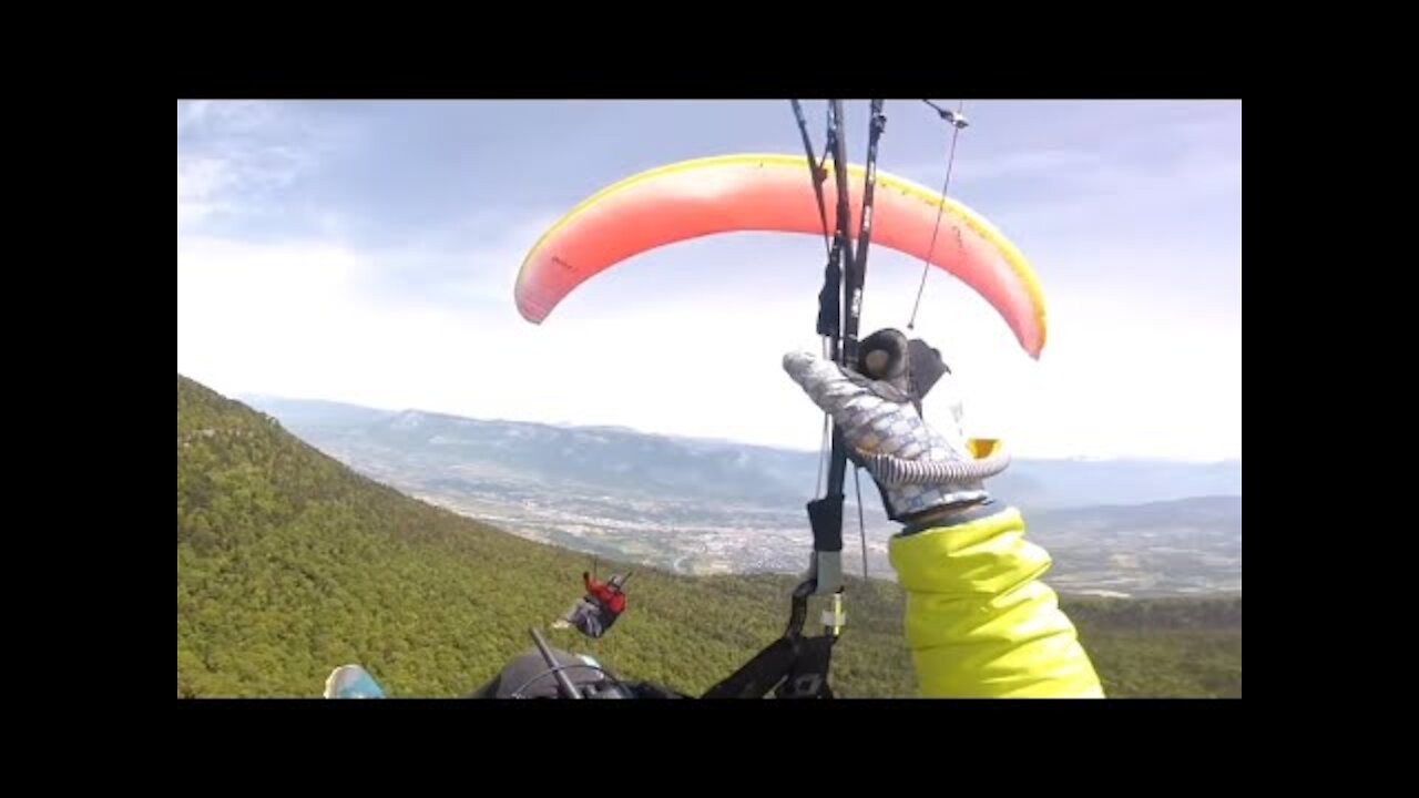 Paragliders Collide And Fall 4,000 Feet