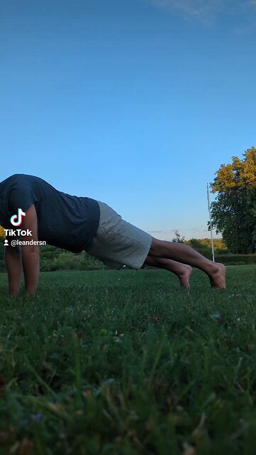 Doing diamond pushups