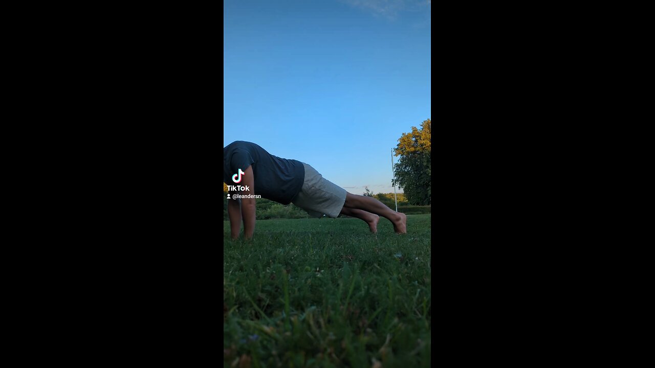 Doing diamond pushups