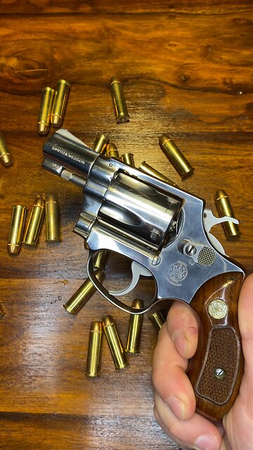 Smith & Wesson Model 60 (close up)