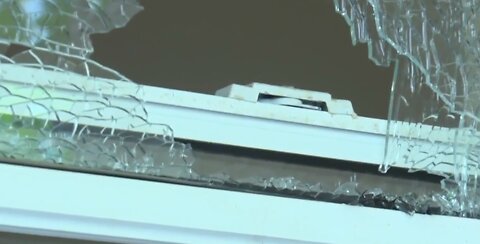 Residents report rash of break-ins at southwest Vegas apartment complex
