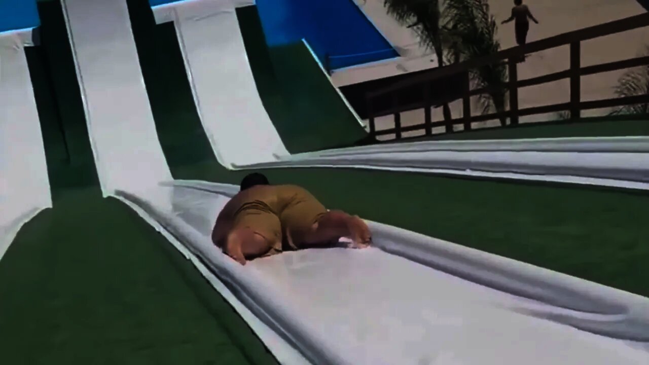 watch how fat people swim#shorts