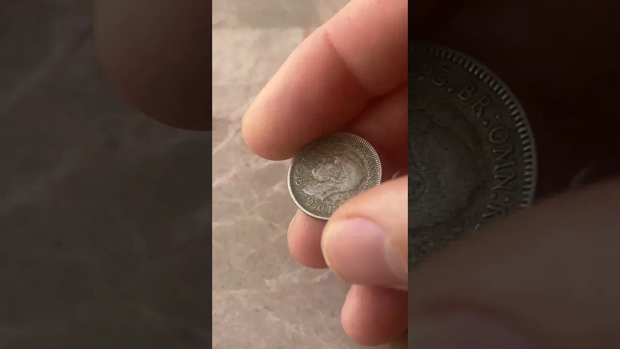 Silver Sixpence With Queen Elizabeth II And A Kangaroo Overly Excited Overview