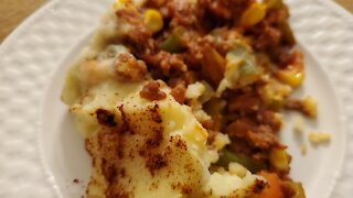 Classic Shepherd's Pie with Mashed Potato Topping