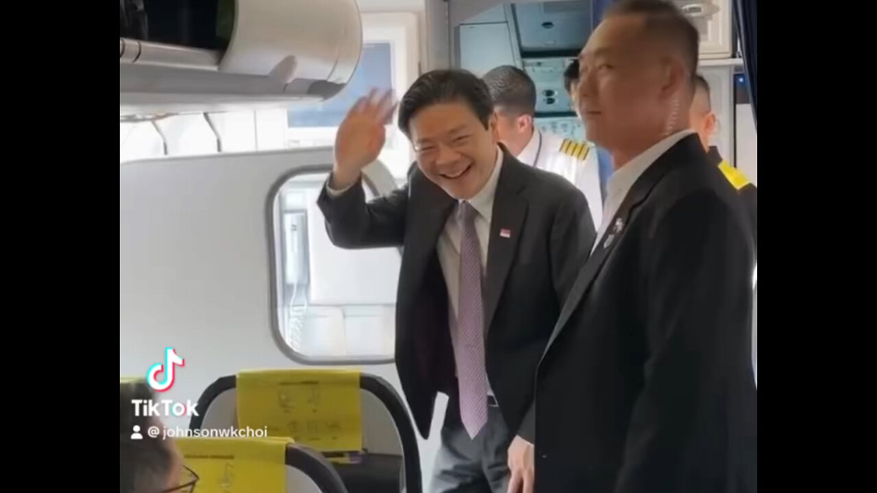 The PM of Singapore on official duty travel