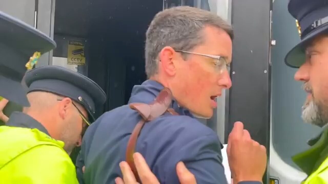 TEACHER ARRESTED FOR NOT CALLING A BOY, A GIRL