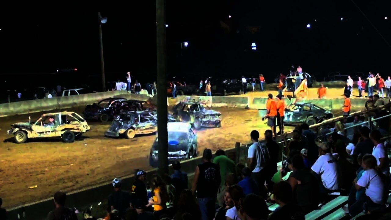 Relay For Life Boyle county Danville, KY Mini car demo derby 8-21-10 Heat 3 pt 3