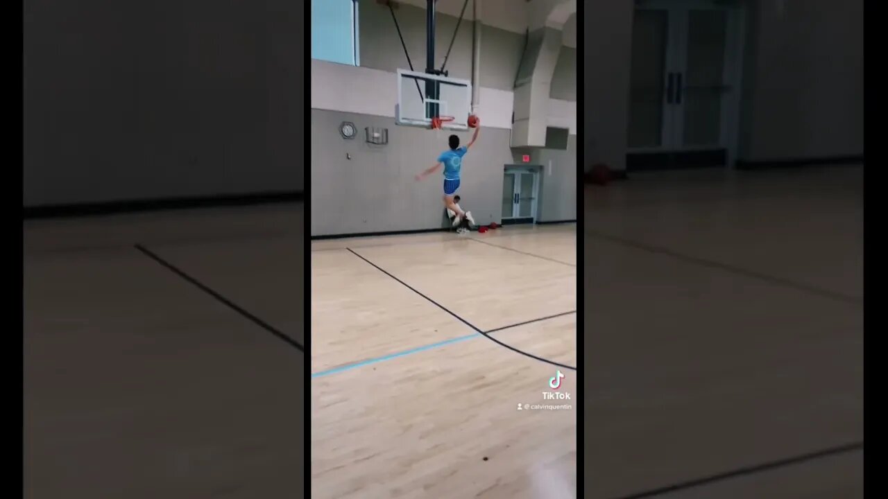Who can dunk better than me??