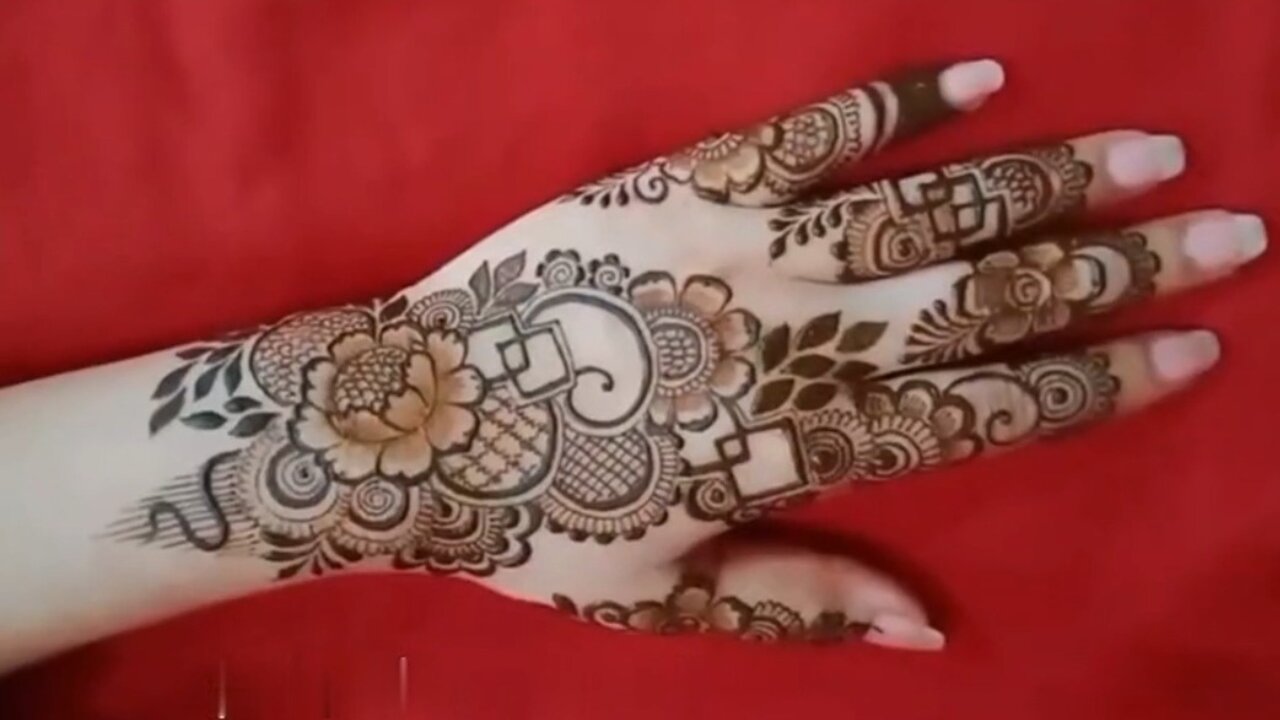 simple back hand Mehndi Design Henna Art