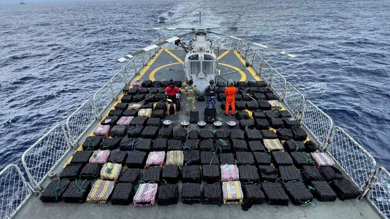 Raw Video: Mexican Navy seizes over 7 tons of drugs after high-speed boat chases