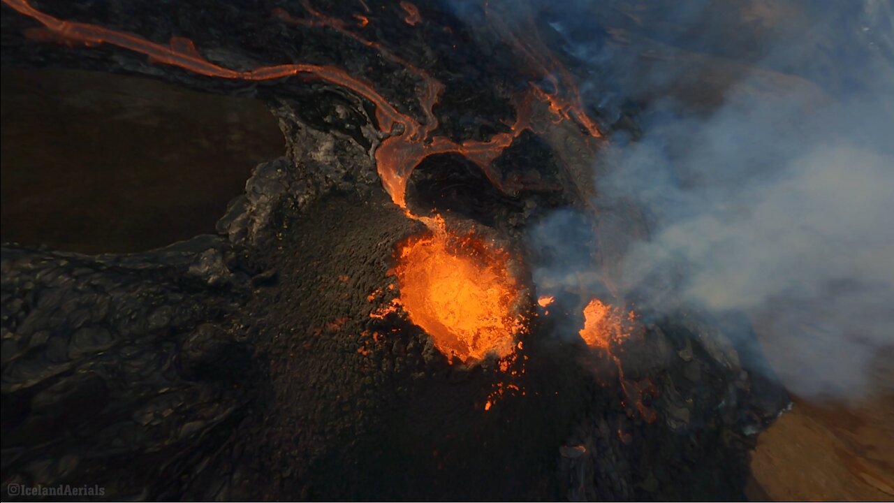 Mind-blowing drone footage captures volcanic eruption in Iceland