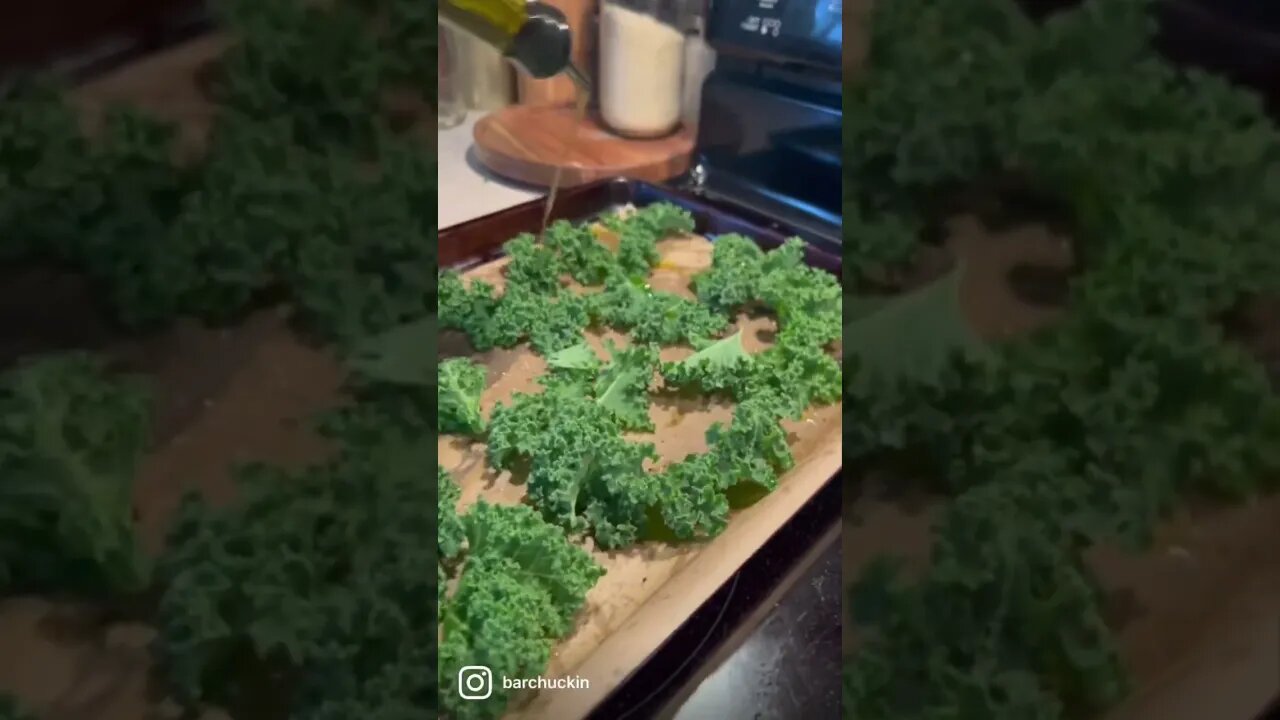 How to make crispy kale chips #shorts