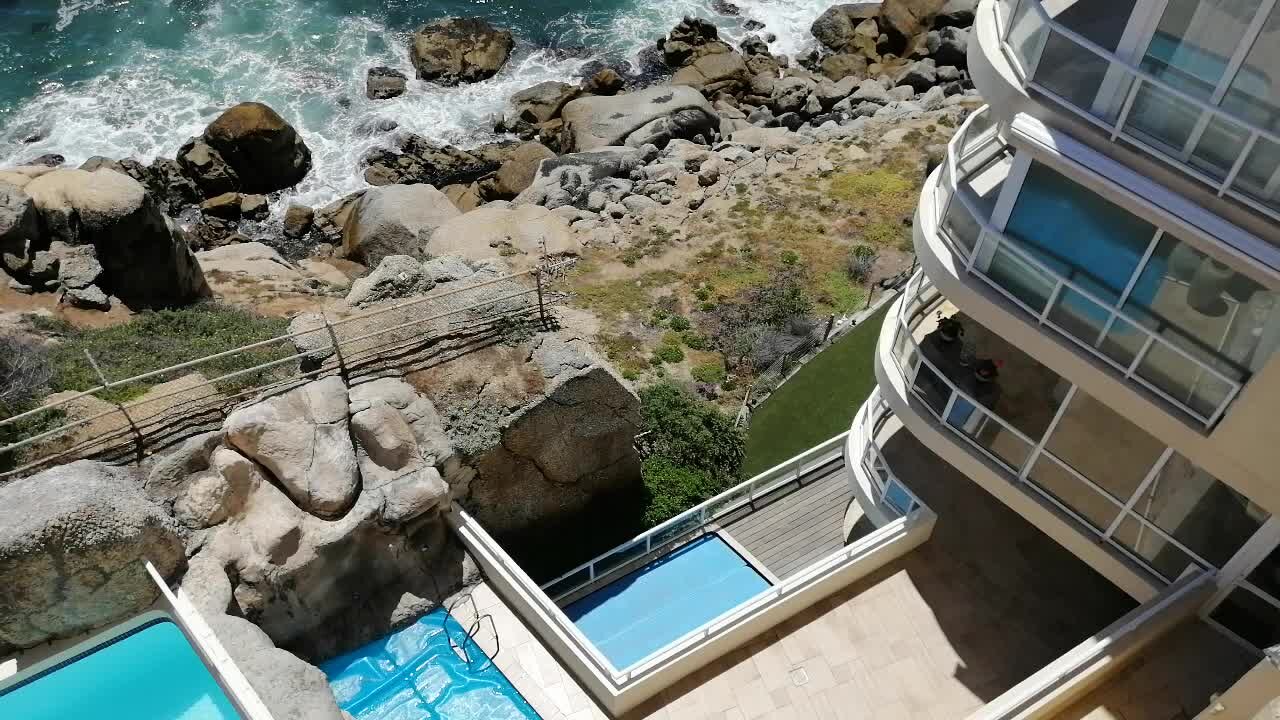 SOUTH AFRICA - Cape Town - Bantry Bay Property Feature (Video) (duD)