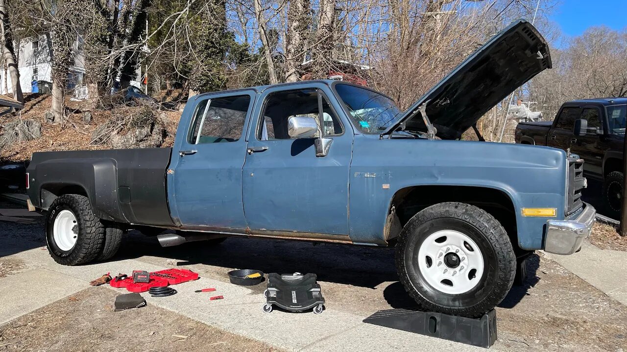 Squarebody Dually gets new fuel tank selector