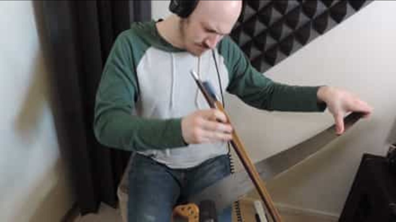 'The Legend of Zelda' song played on a hand saw!