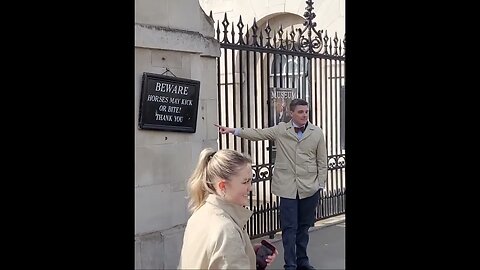 The Tourist points it out #horseguardsparade