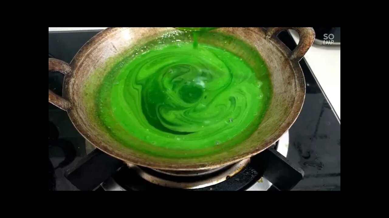 kek sarang semut pandan