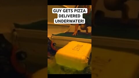 GUY GETS PIZZA DELIVERED UNDERWATER!