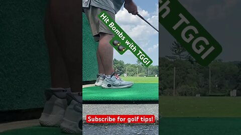 PGA pro Tom Gillis drives golf balls on one leg! #golf #tomgillisgolf #rorymcilroy