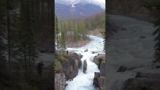 AMAZING waterfalls from #banffnationalpark