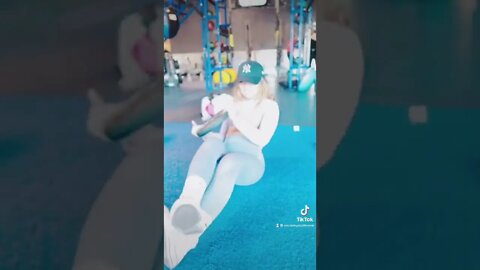 The best way to keep her 👑