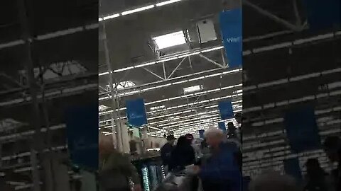 Texas Police Buying Christmas Presents 🎁 😳