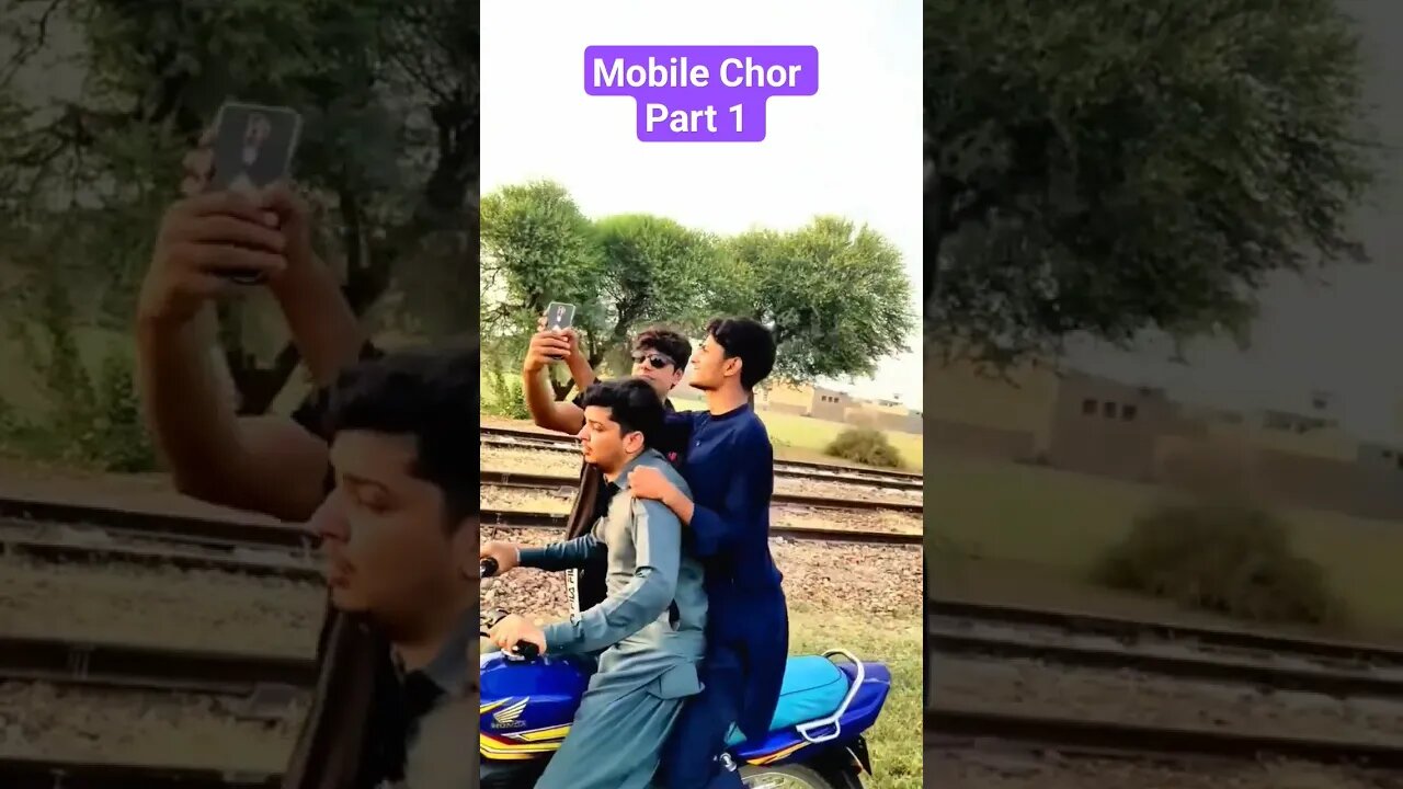 Mobile Chor #cellphone #iphone #thief #comedy #mriphonewala #youtubeshorts