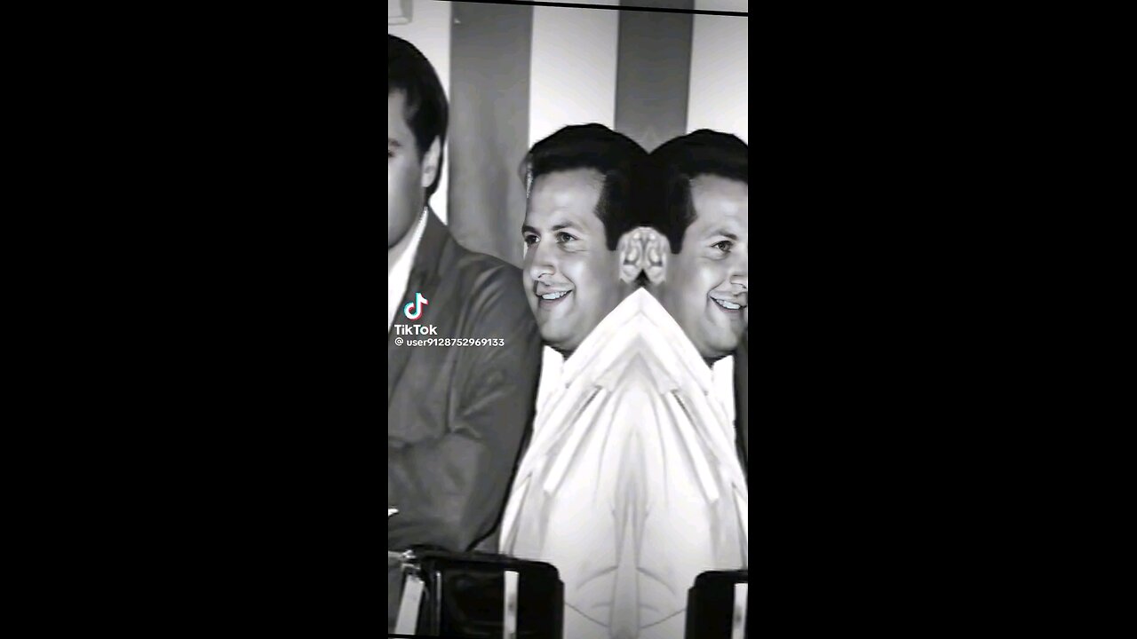 The King Reborn: Bob Joyce as the New Elvis