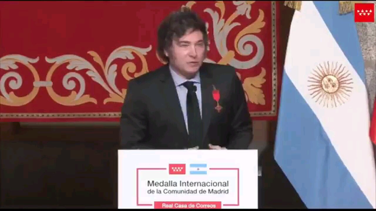 🇦🇷🇪🇸 Milei sobre el perjuicio que ha generado el socialismo en Argentina.