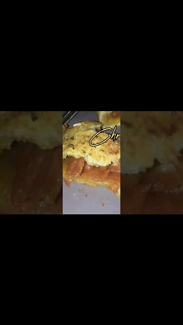 3 simple steps to an easy stromboli 🍕😍#shorts