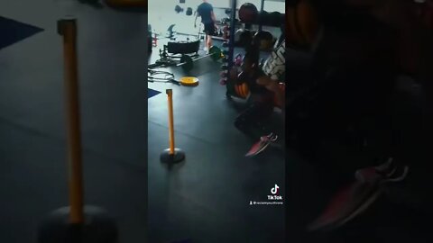 What she means by “you can’t handle a woman like me “ 👑