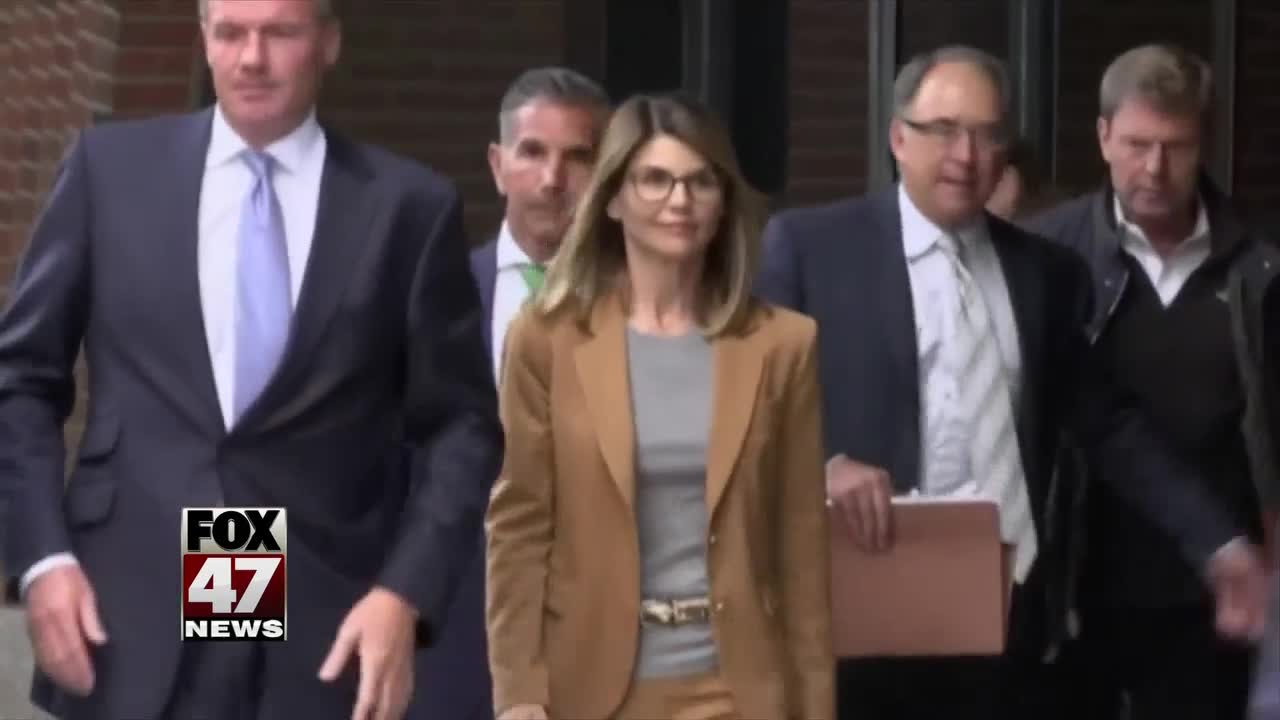 College scam: Loughlin one of 16 indicted on new charges