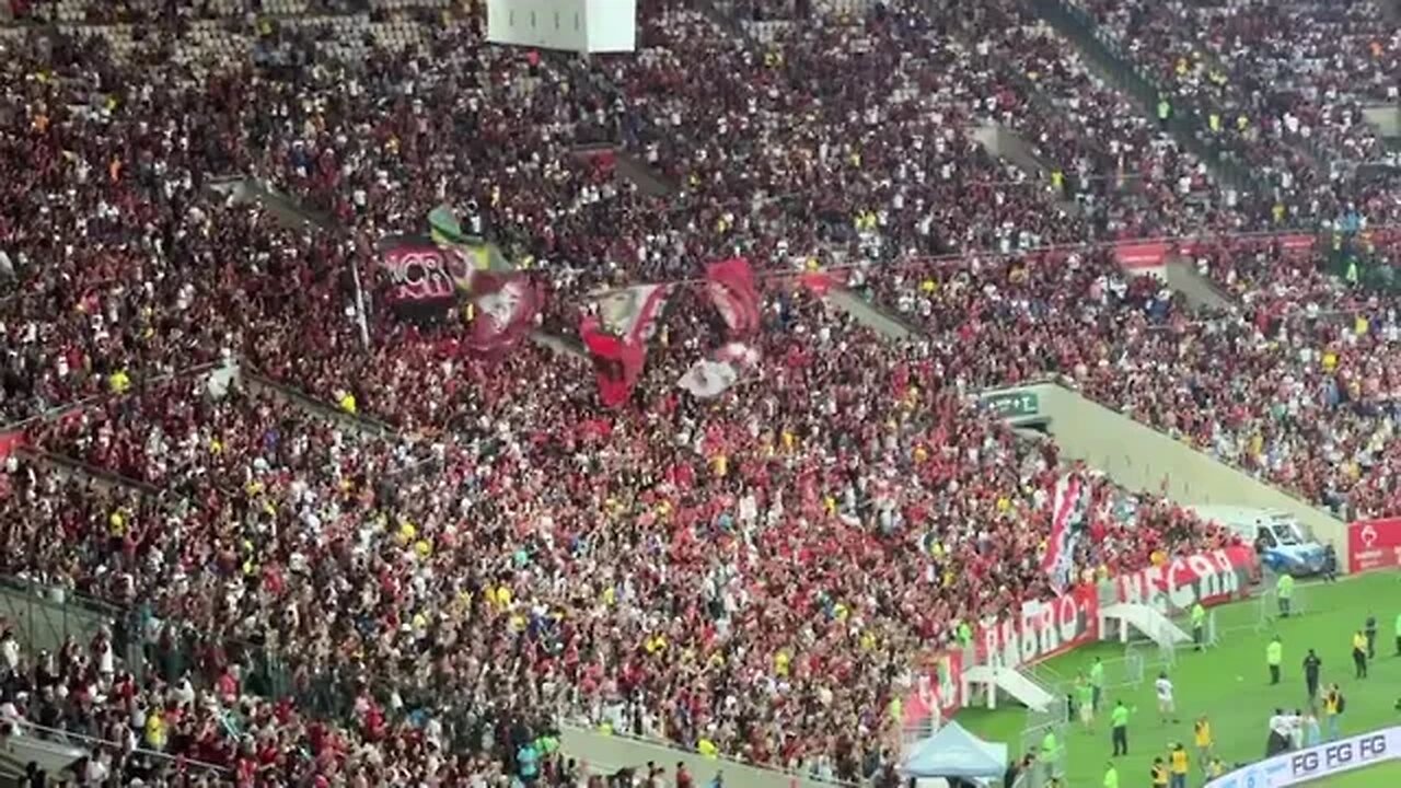 Torcida do Flamengo cantando "Real Madrid pode esperar que a sua hora vai chegar"