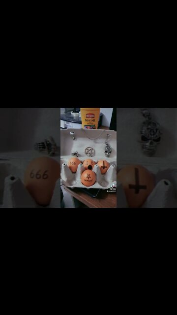 #gorgoroth #lifeeternal #eggs #pentagram #skull #mustard #satan #ritual #worshipsatan #jmek #caras