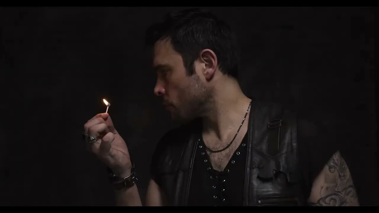 Trapt "Can't Look Away" Official Music Video