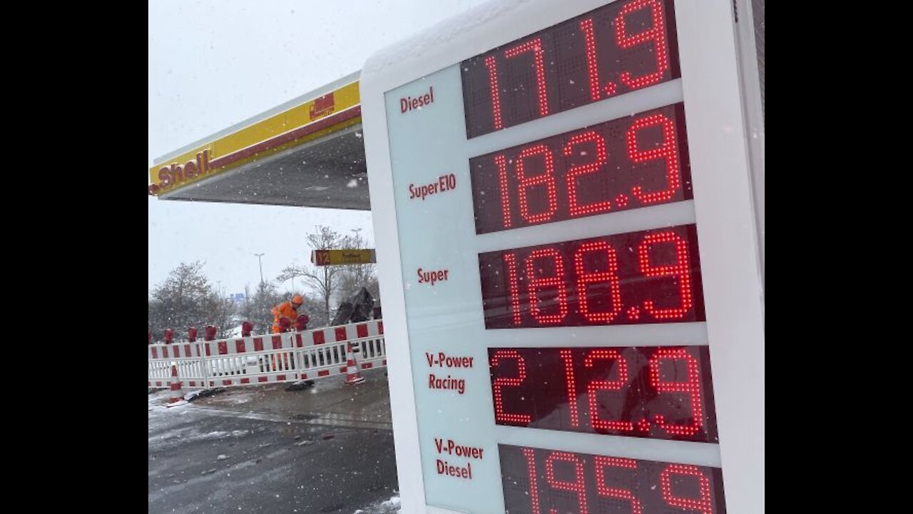 Stephen Moore: Biden Importing Oil Driving up Inflation