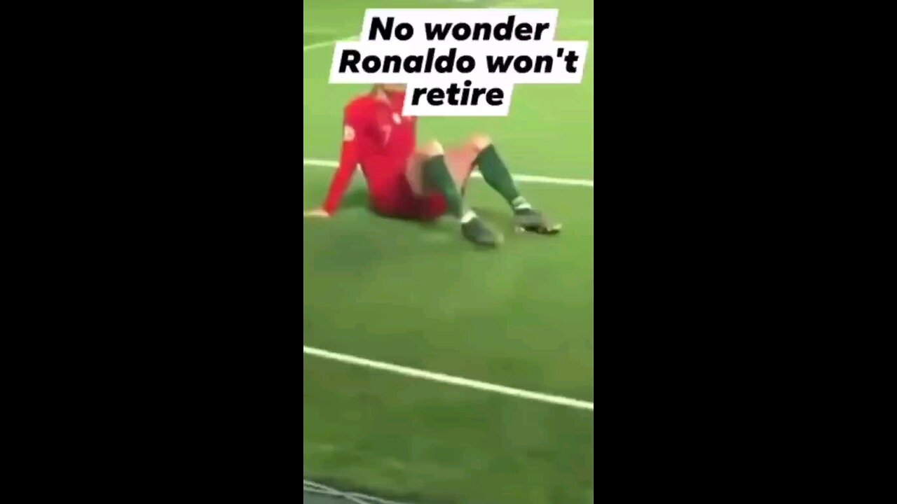 No wonder Ronaldo won't retire 🤣😅