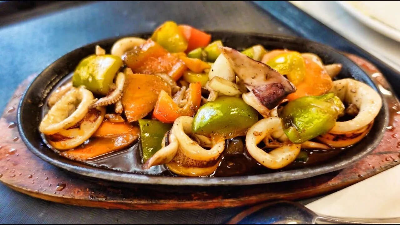 Tasty FILIPINO STREET FOOD in Malta! 🇲🇹 🇵🇠Pinoy Food in La Valletta