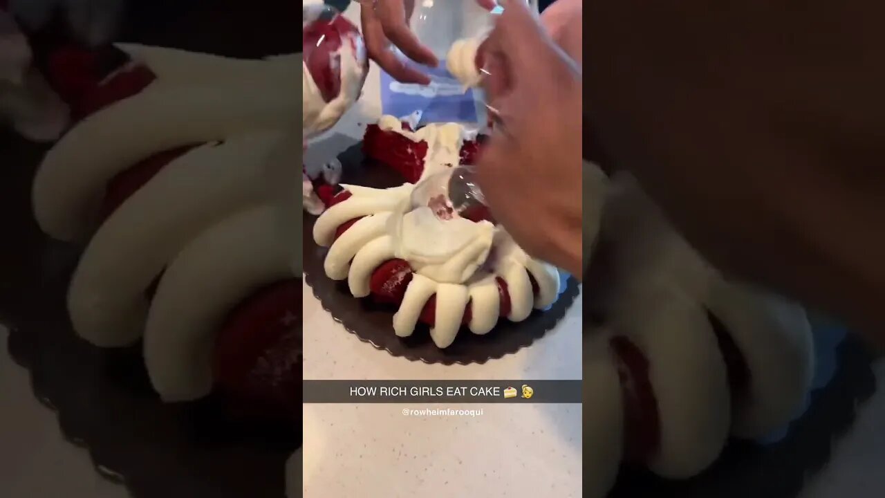 HOW RICH GIRLS EAT CAKES!!🍰 👱♀️ #shorts
