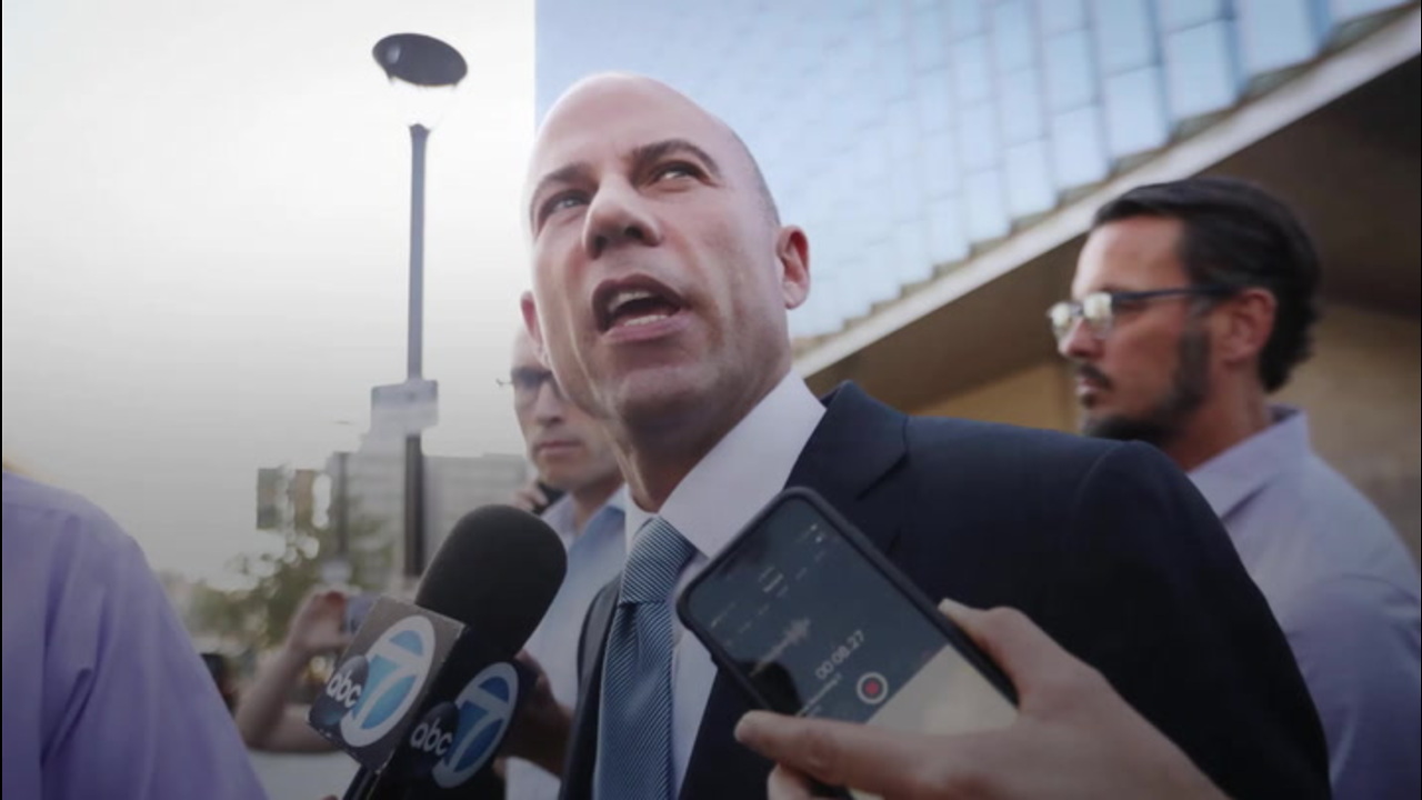 Avenatti Finds New Way to Garner Attention, Challenges Trump Jr. to a Fight