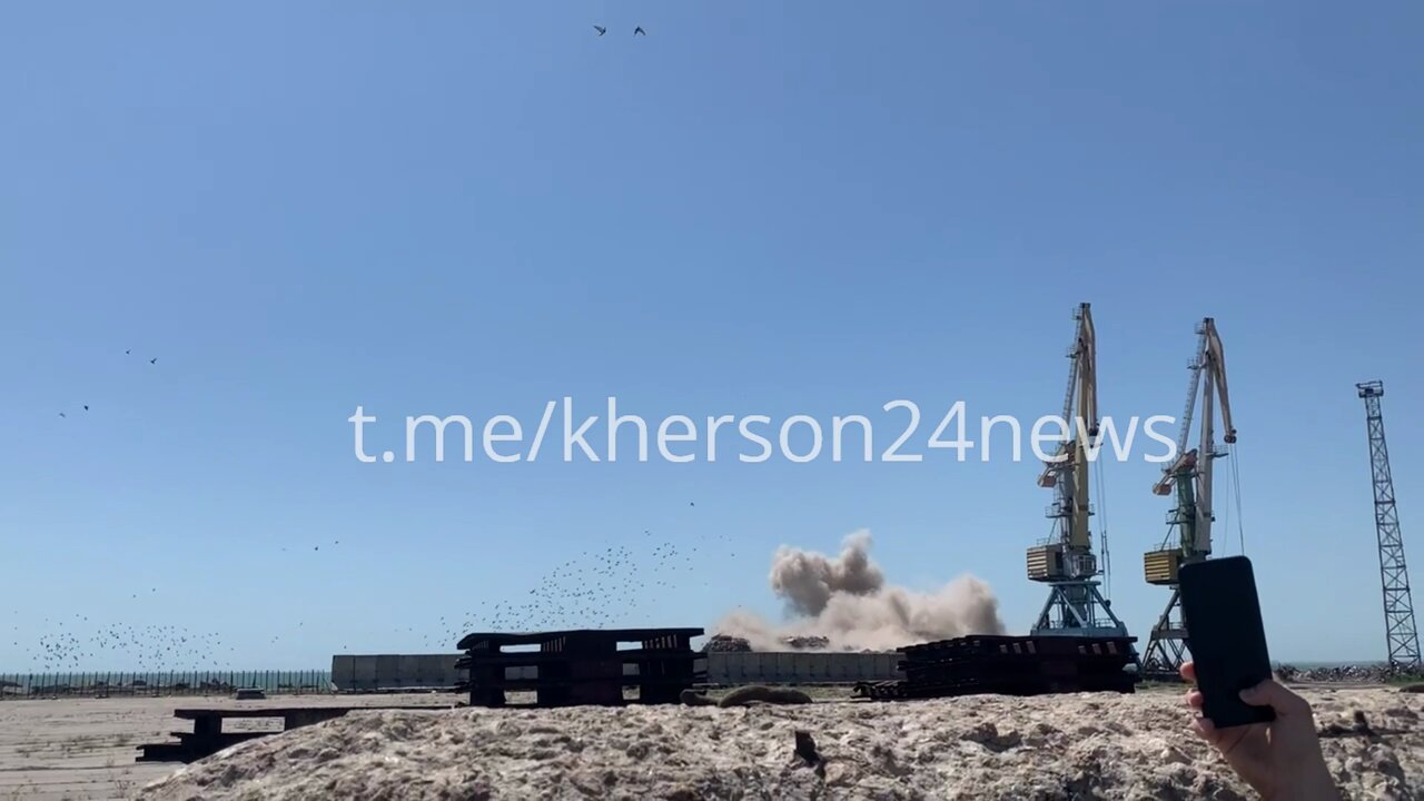 Engineers of the Black Sea Fleet clear mines at the Berdyansk port, preparing it for civilian ships